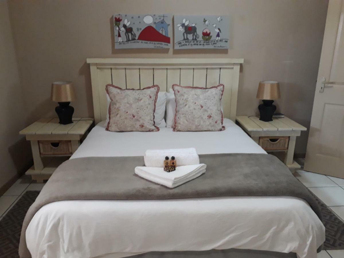 Augrabies De Oude Stoor Guesthouse Kültér fotó